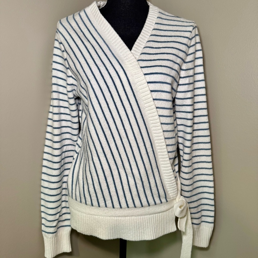 Women’s Southern Tide Blue and‎ White Striped Wrap Sweater Size Medium Tie Waist